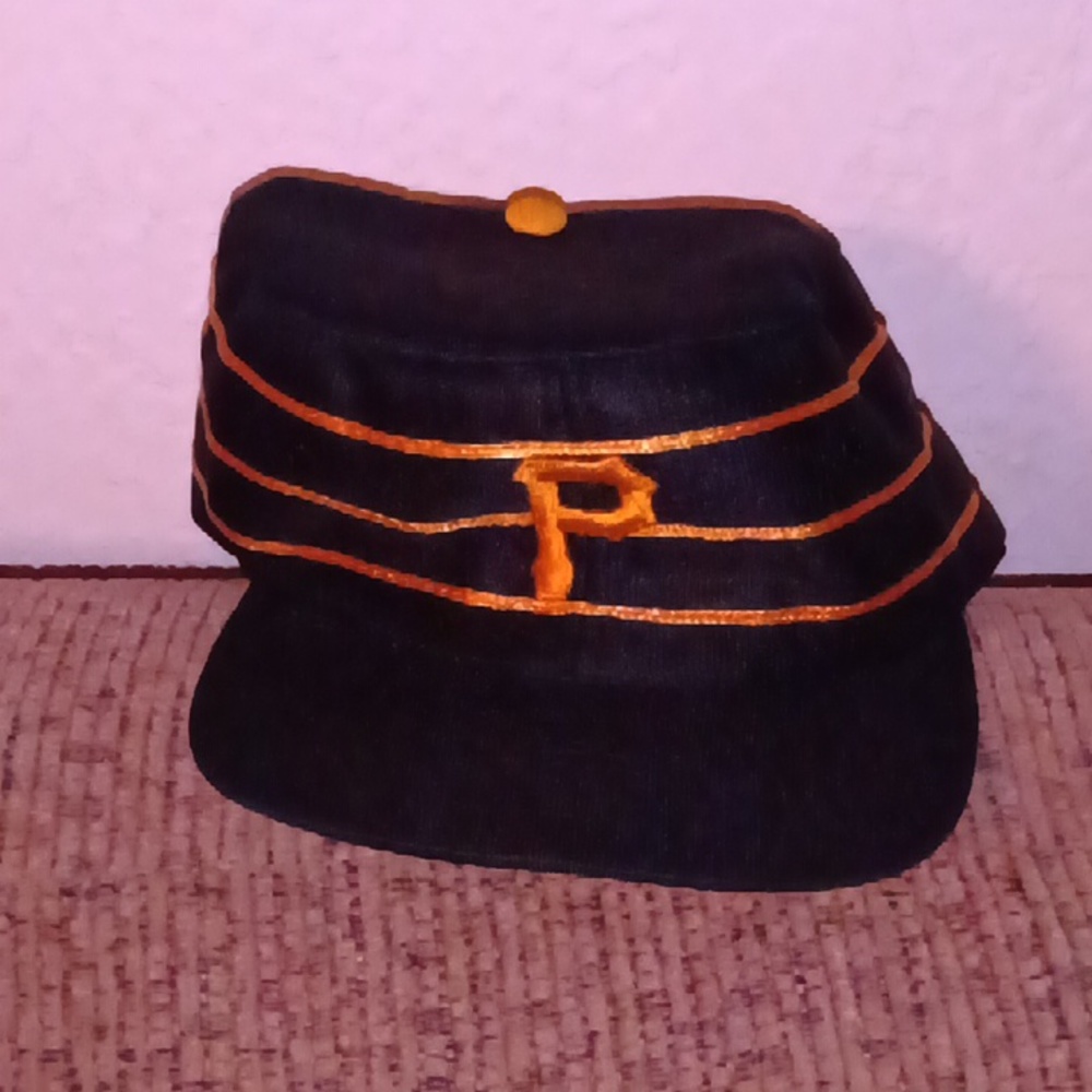 PITTSBURGH PIRATES SNAP BACK HAT